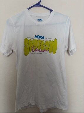 Hoka SKYFLOW tour White Short Sleeve Tee - Small